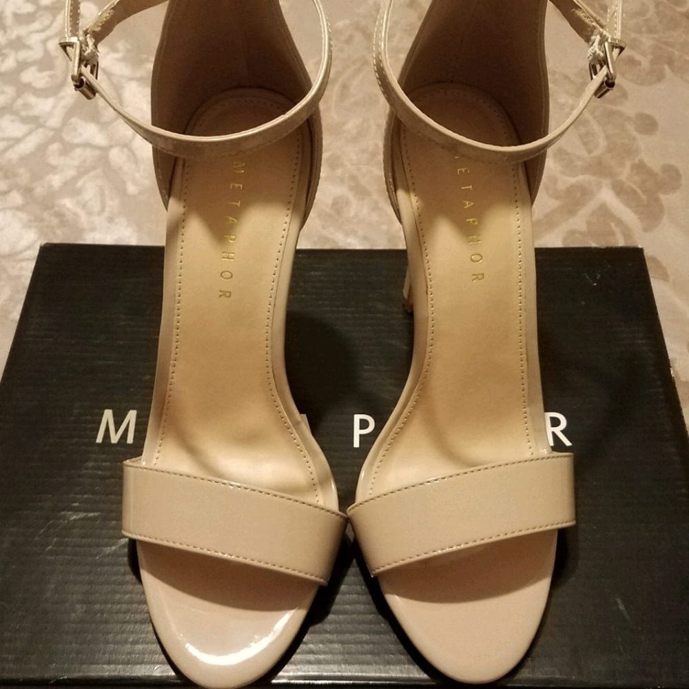 Metaphor Talula Nude Heels Size 7
